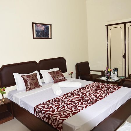 Hotel Lumbini International Bodh-Gajá Kültér fotó