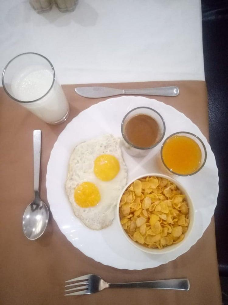 Hotel Lumbini International Bodh-Gajá Kültér fotó