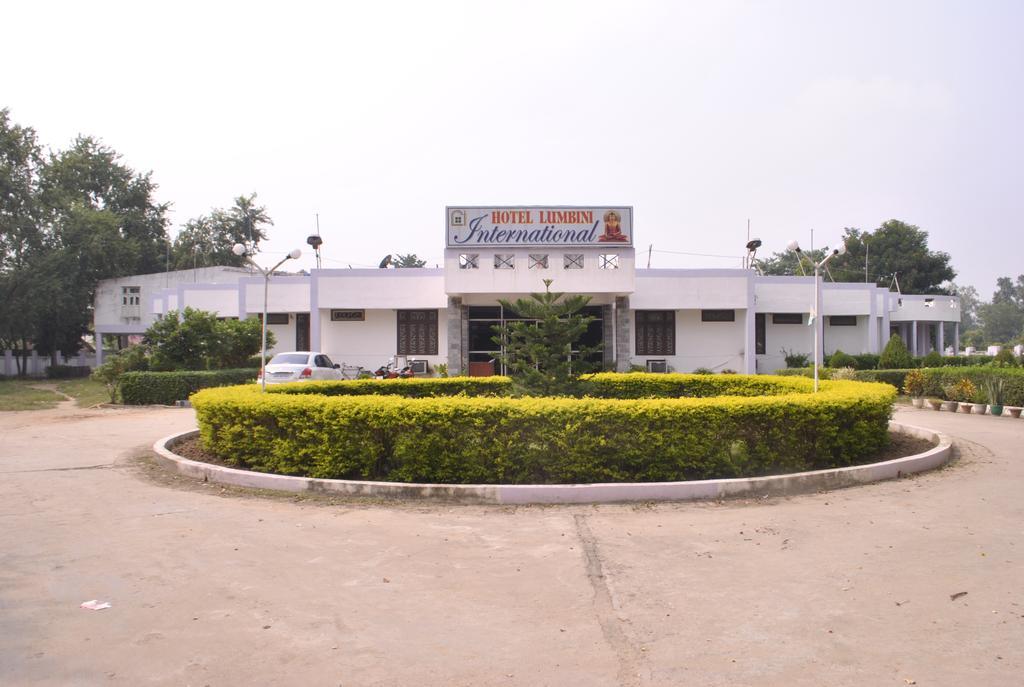 Hotel Lumbini International Bodh-Gajá Kültér fotó