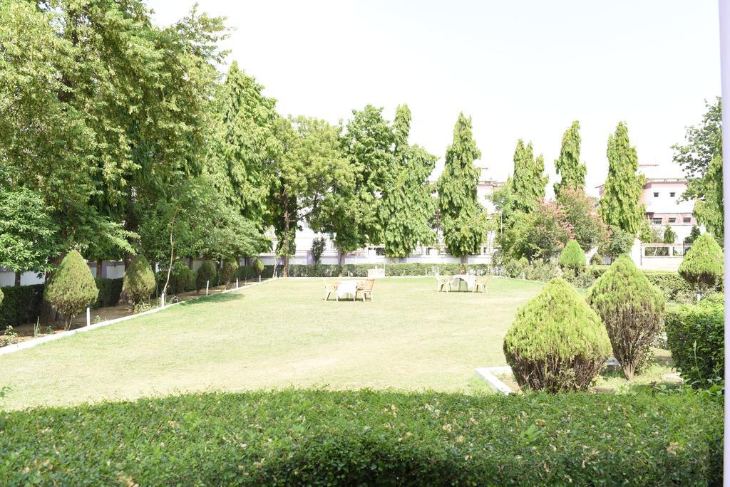 Hotel Lumbini International Bodh-Gajá Kültér fotó