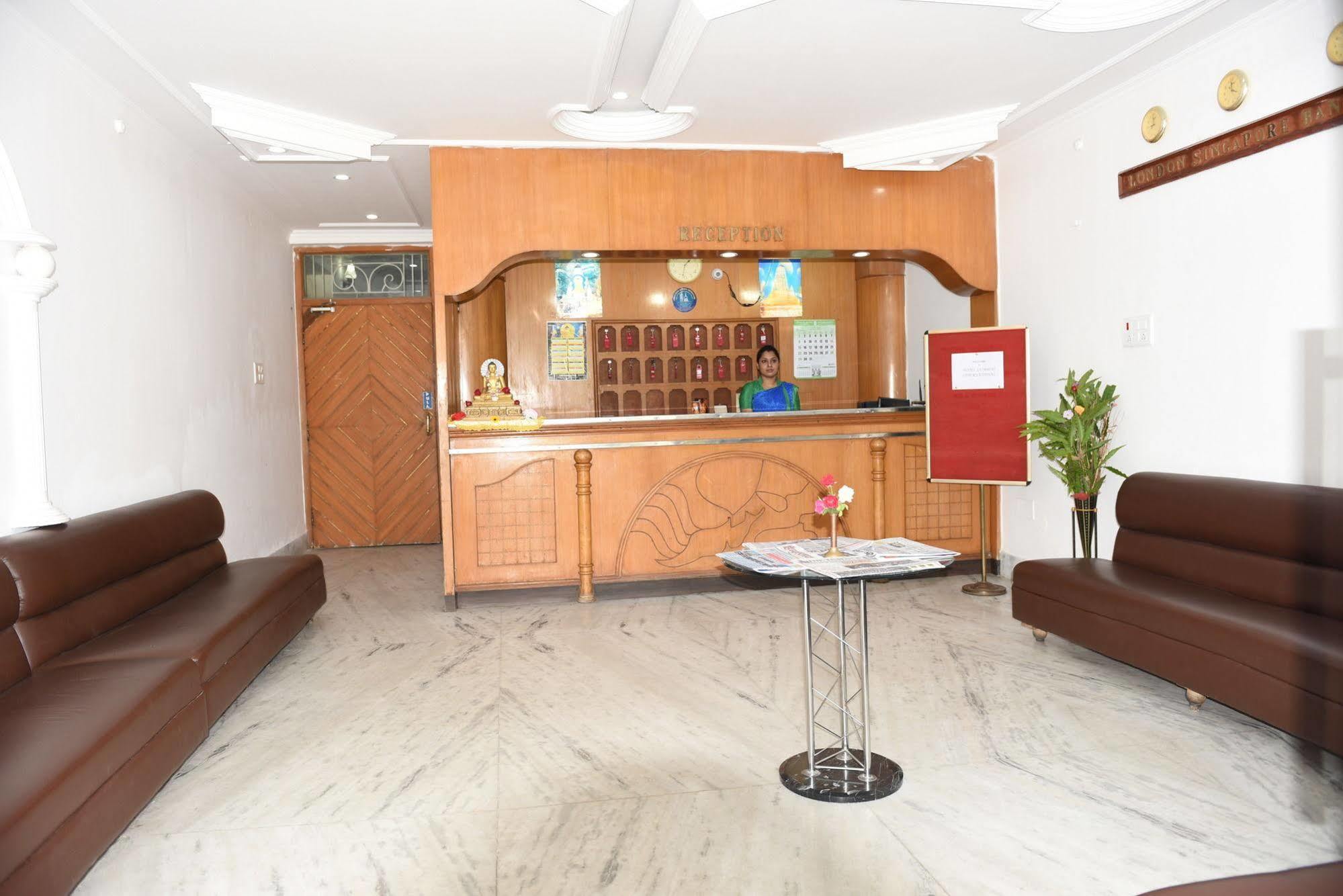 Hotel Lumbini International Bodh-Gajá Kültér fotó